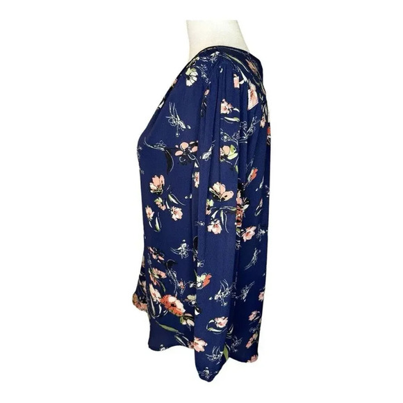 Fun2Fun Stitch Fix Kenmore Splitneck Navy Blue Women’s Small Floral Top NWOT - Picture 2 of 7